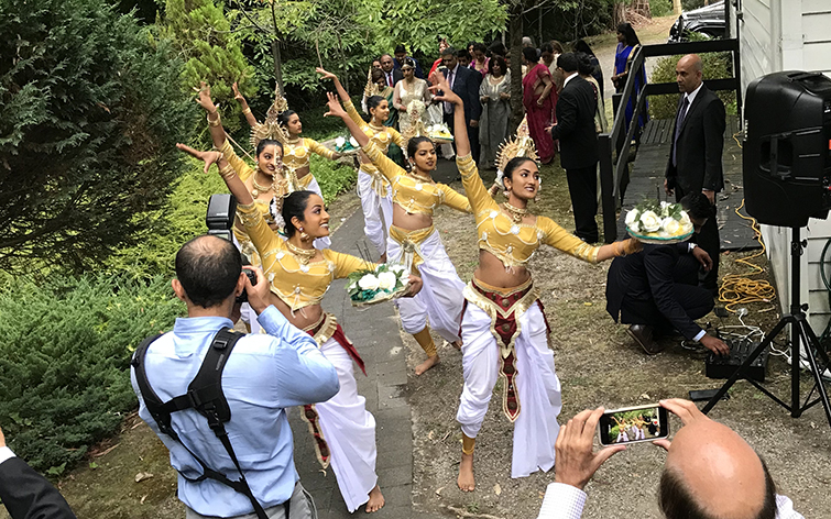 sri lankan poruwa weddings melbourne