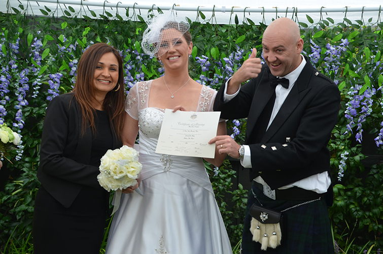 afordable melbourne civil wedding celebrant