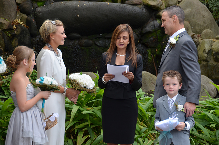 wedding celebrant melbourne suburbs