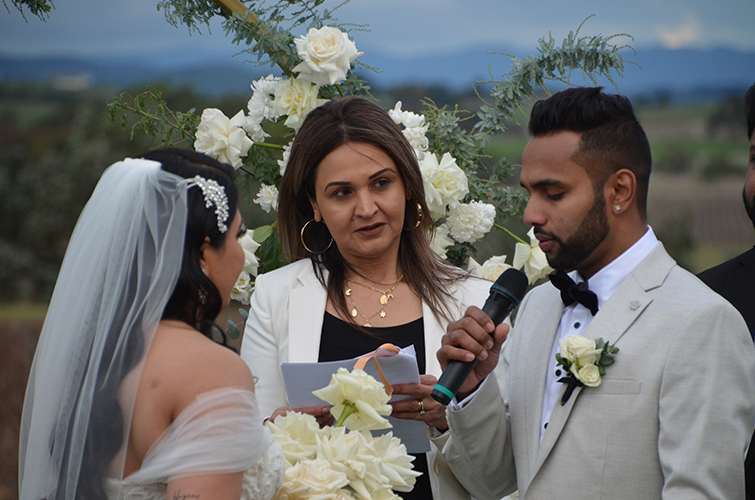 wedding celebrant in warrandyte