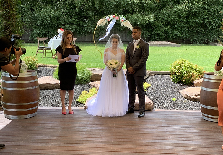 legals only wedding celebrant melbourne